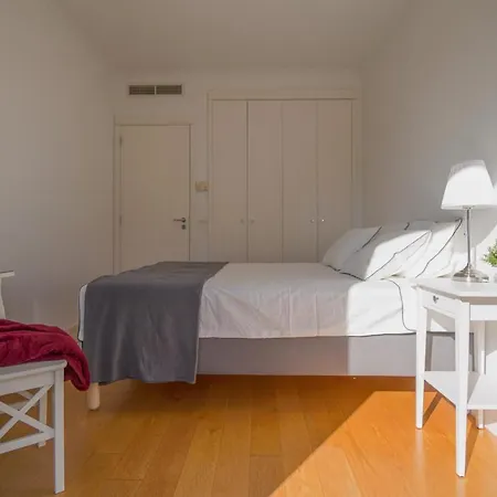 Places - Rooftop Appartement Lissabon